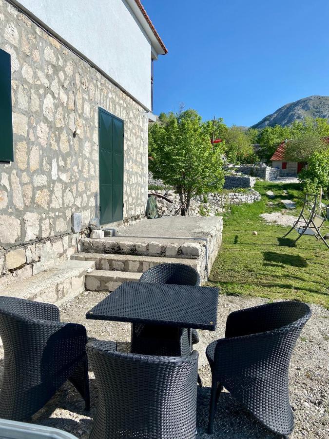 Guest House Markovic Lovcen Cetinje Exterior photo