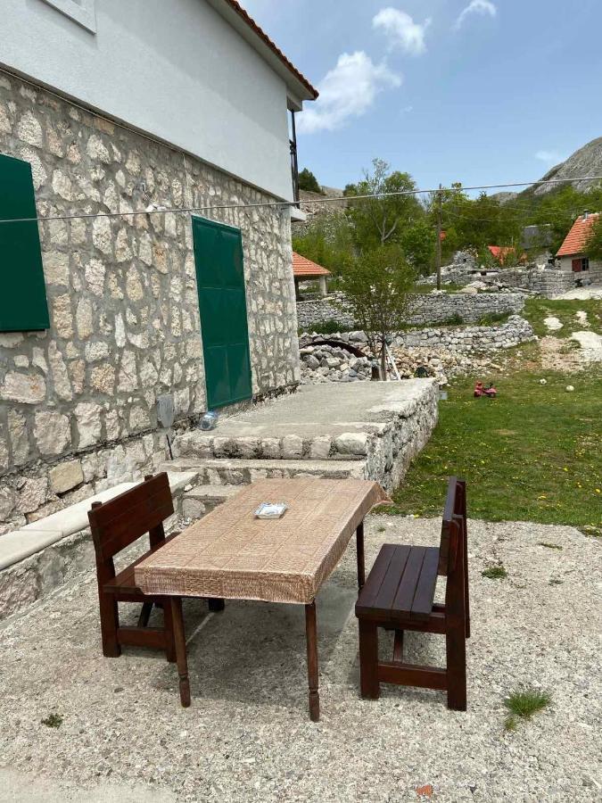 Guest House Markovic Lovcen Cetinje Exterior photo